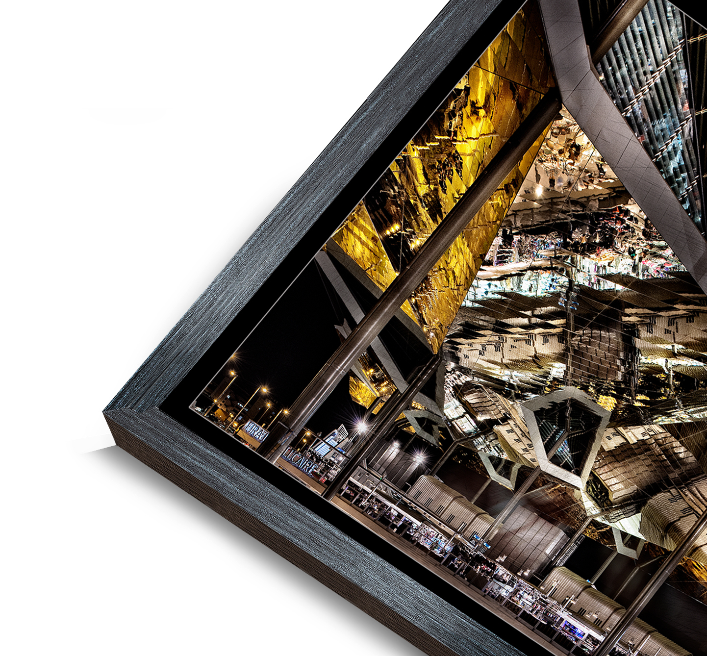 Reflejos del Mercat Dels Encants Vells -Barcelona