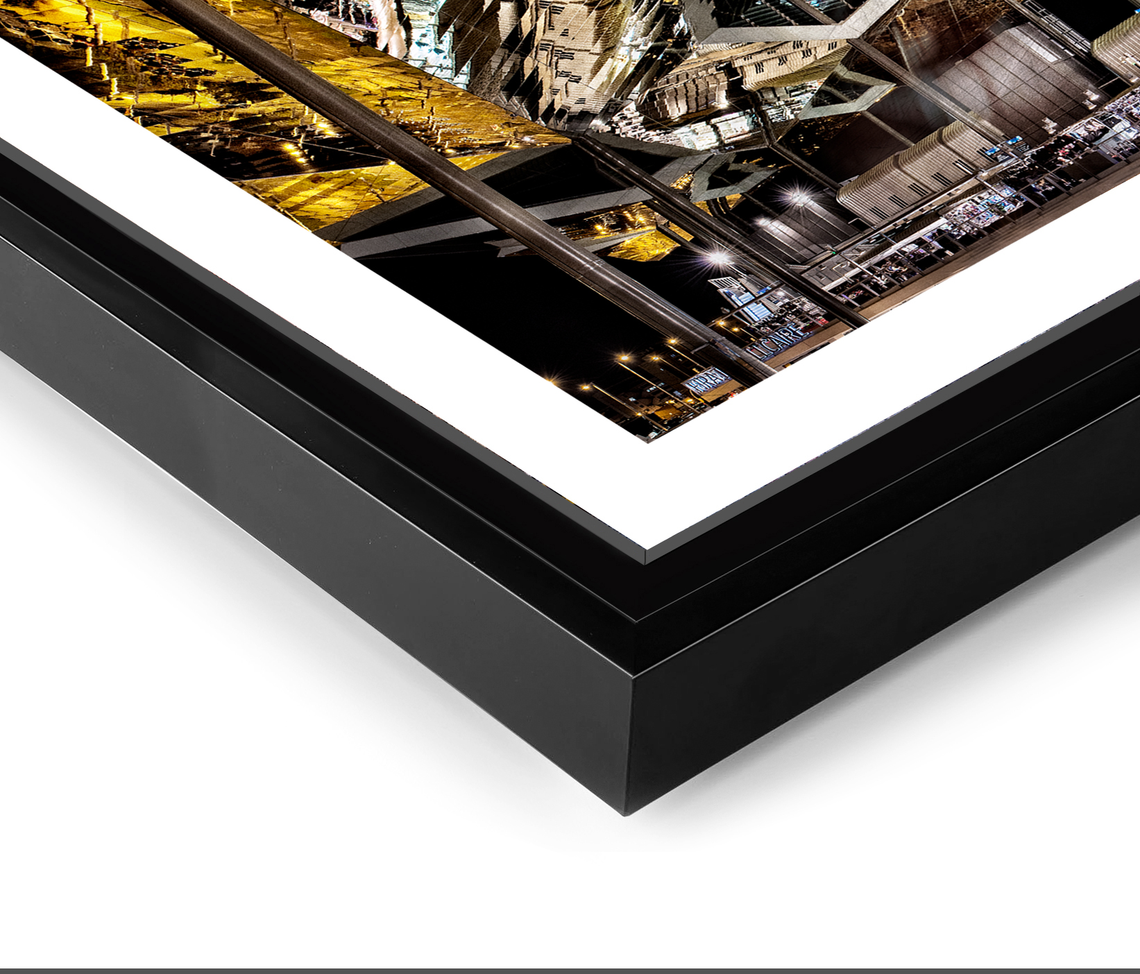 Reflejos del Mercat Dels Encants Vells -Barcelona